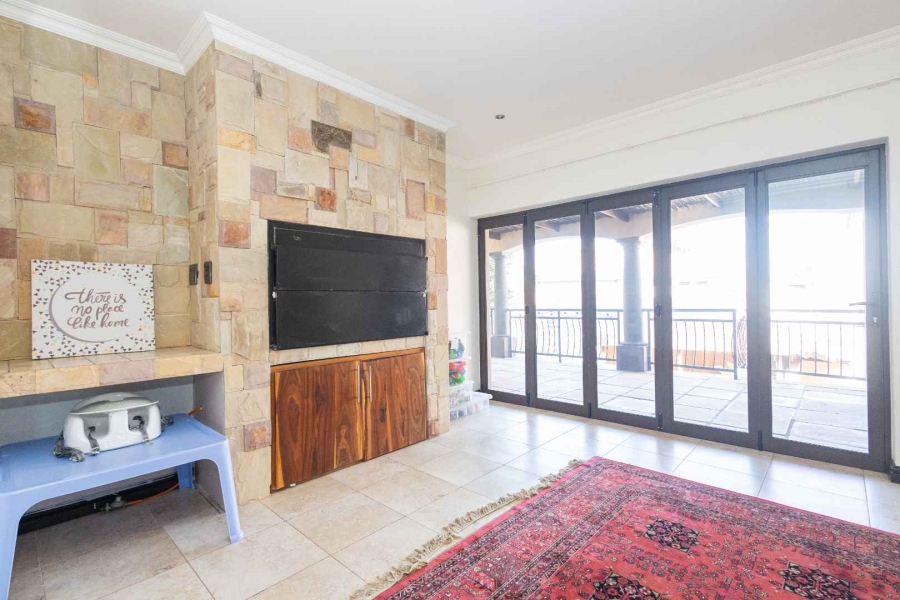 To Let 4 Bedroom Property for Rent in Ridgeworth Western Cape